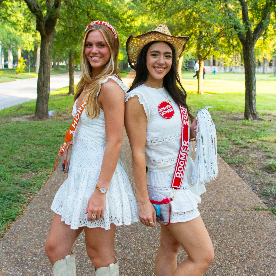 The Ultimate Guide to Stadium Clear Bag Policies: Stay Stylish and Compliant on Game Day 🏈✨