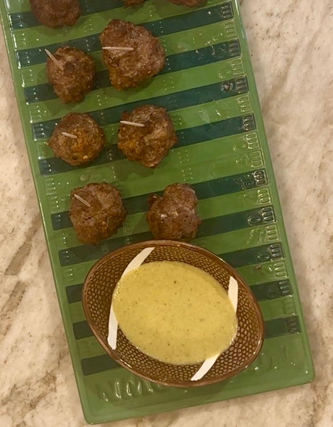 Spicy Gluten-Free Meatballs: The Perfect Recipe for Your Next Tailgate Party! 🏈🔥